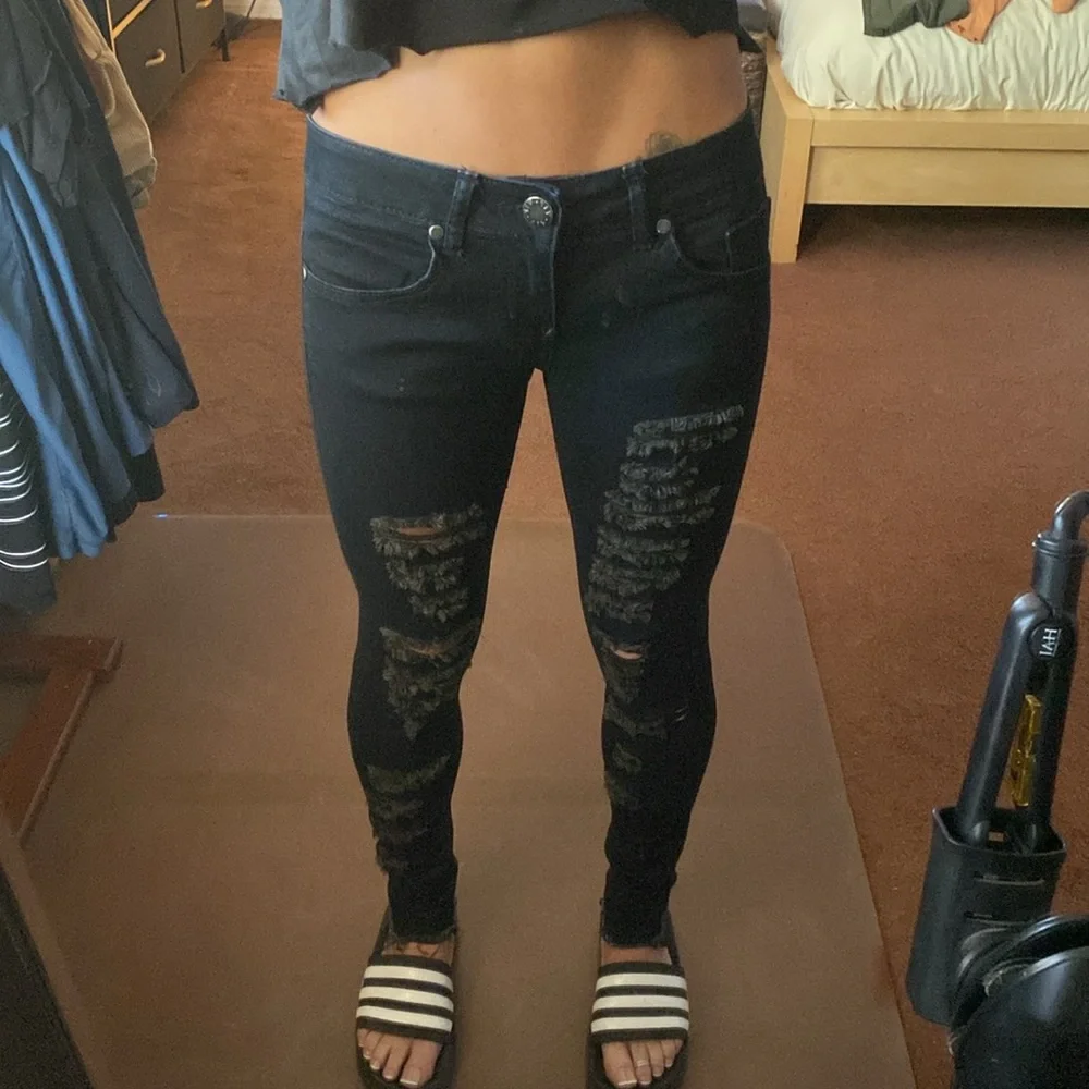 VIP ripped jeans - Picture 6 of 6